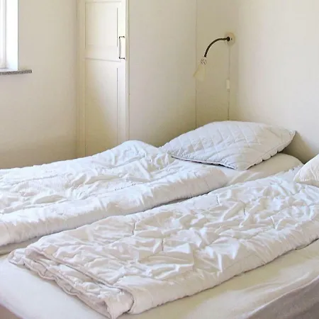 Four Bedroom Holiday In Sandhem * Stubbekøbing