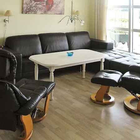 펜션 Four Bedroom Holiday In Sandhem *