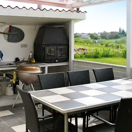 Four Bedroom Holiday In Sandhem *
